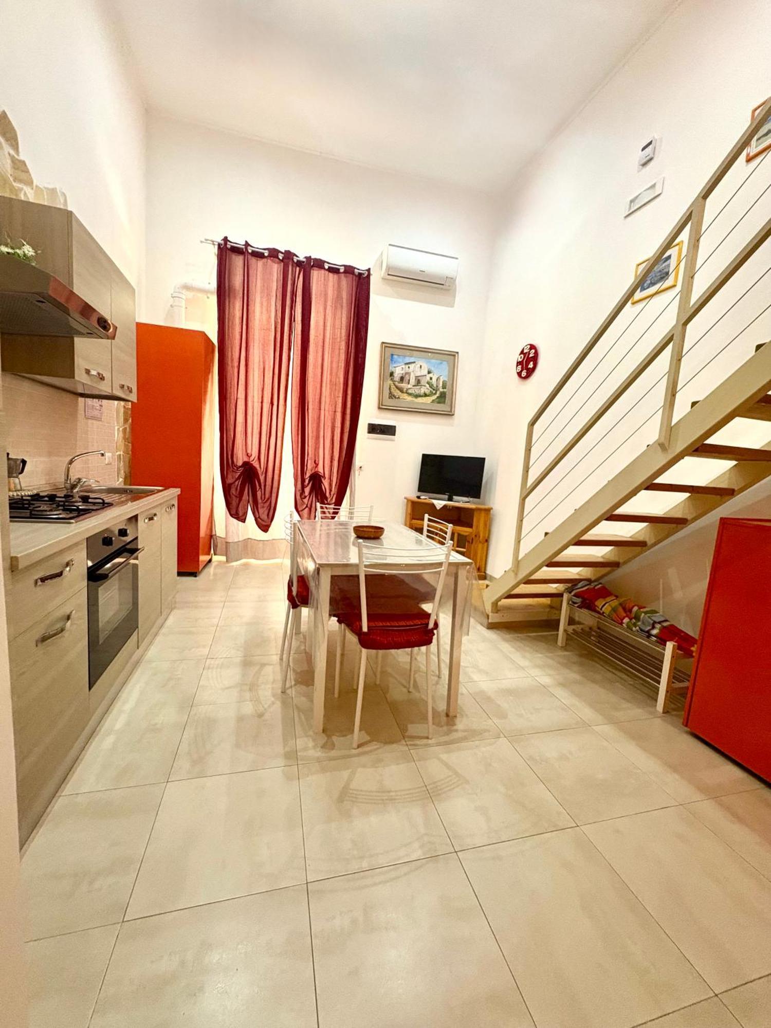 Joanna Studio Flat Giardini Naxos Bagian luar foto