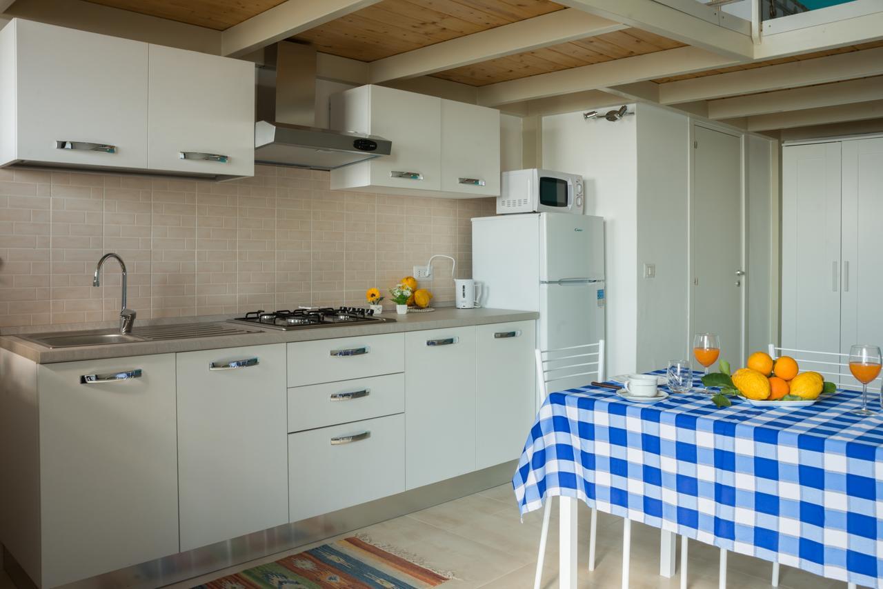 Joanna Studio Flat Giardini Naxos Bagian luar foto