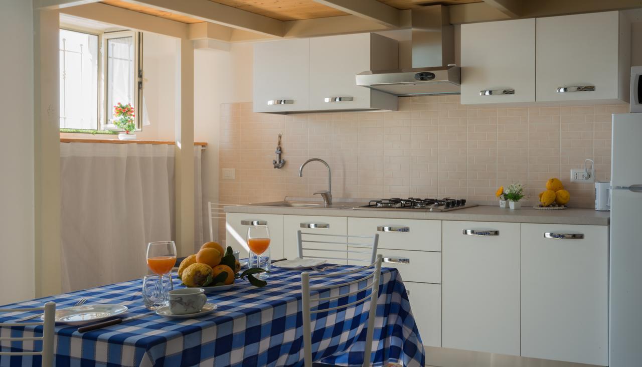 Joanna Studio Flat Giardini Naxos Bagian luar foto