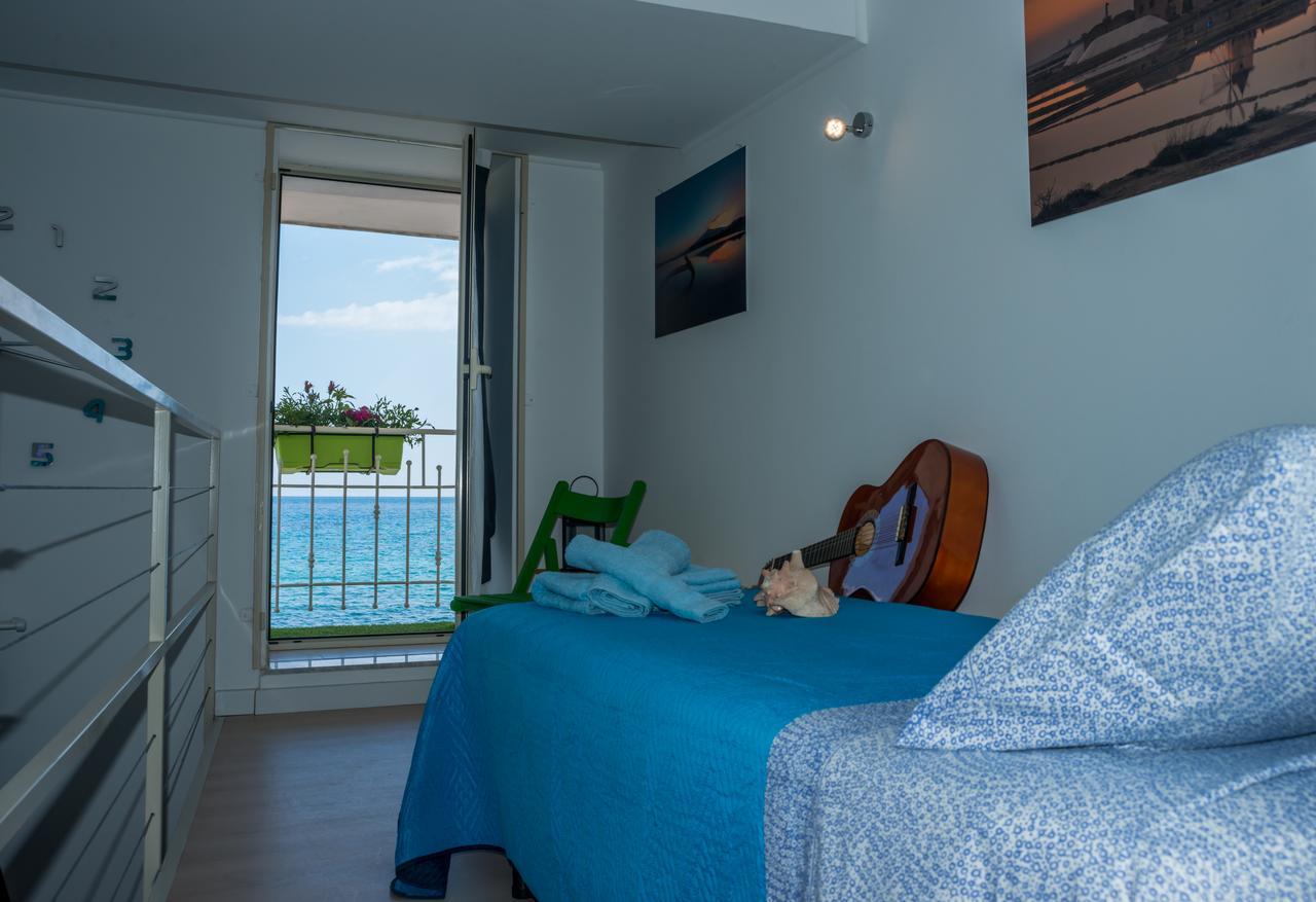 Joanna Studio Flat Giardini Naxos Bagian luar foto