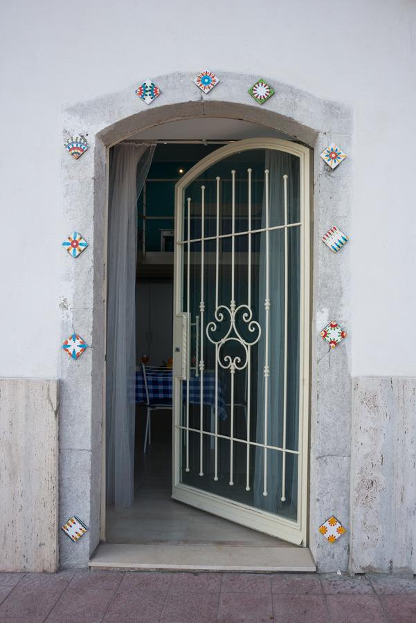 Joanna Studio Flat Giardini Naxos Bagian luar foto